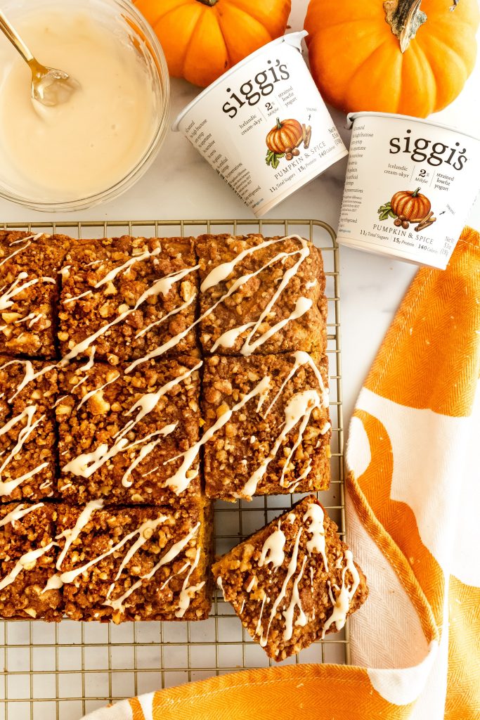 best healthier coffee cake made with pumpkin and pumpkin spice