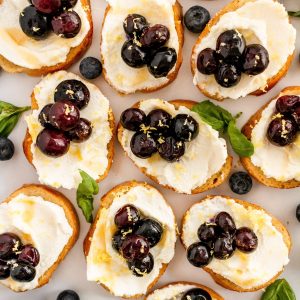 blueberry-ricotta-bruschetta