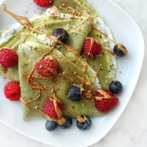 crepes with berries