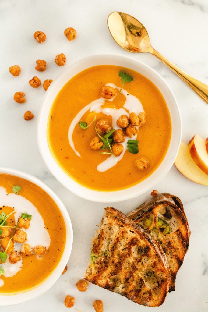dairy-free butternut squash soup with apple