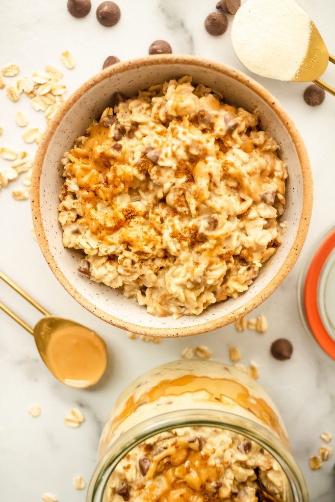 healthy cookie dough overnight night oats with collagen and mini chocolate chips