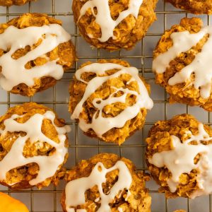 healthy-soft-pumpkin-oatmeal-cookies