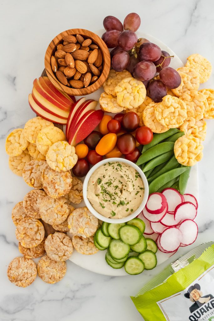 How to build a healthy snack board