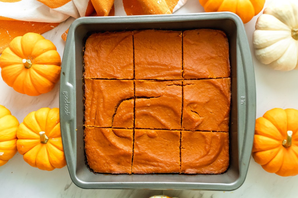 how to make paleo pumpkin pie shortbread bars