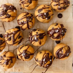 no bake pumpkin chickpea cookie dough balls