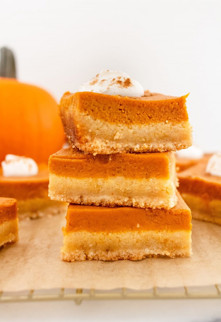 paleo pumpkin pie bars