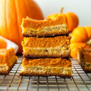 paleo pumpkin pie shortbread bars