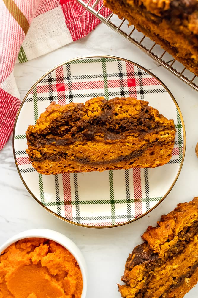 pumpkin gingerbread swirl bread