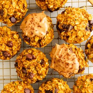 pumpkin zucchini oatmeal cups