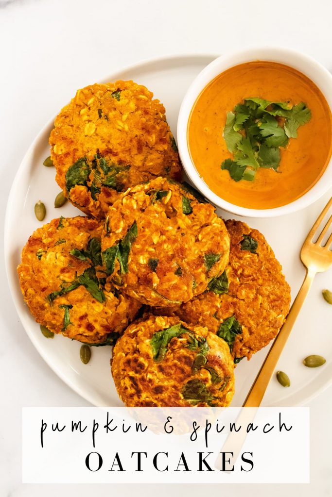 savory oatcakes with pumpkin, spinach and turmeric