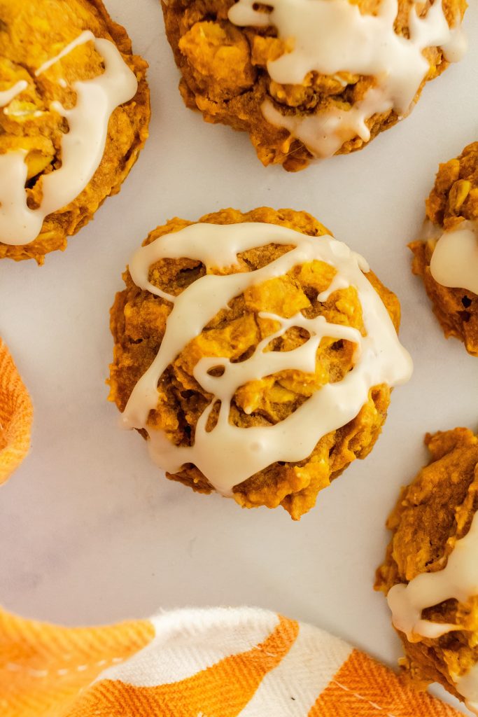 soft pumpkin oatmeal cookies 
